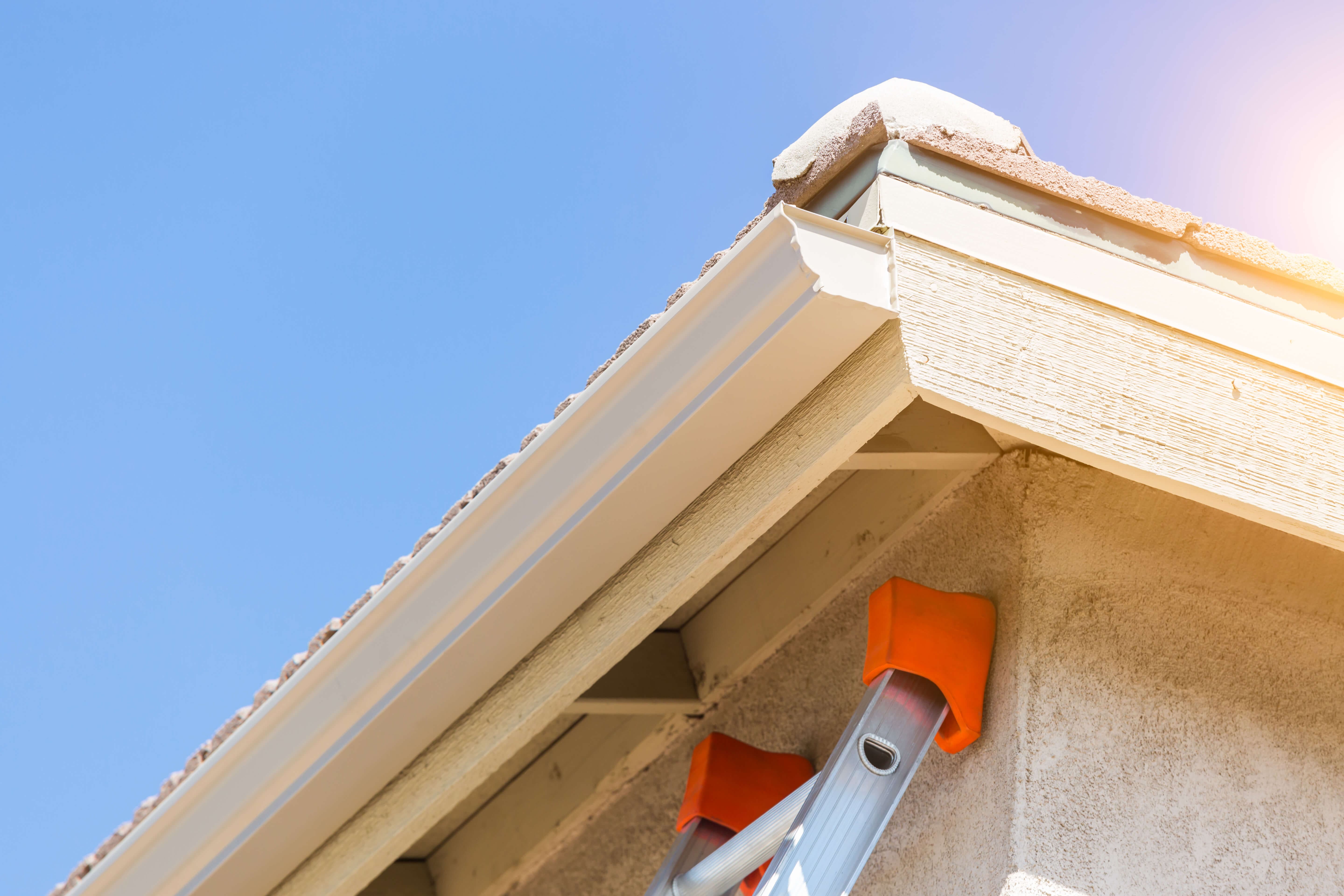 Benefits of Our Seamless Gutters & Downspouts [infographic]